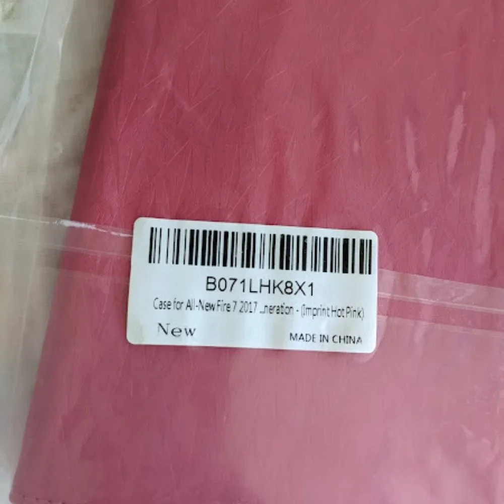 NWT Bear Motion Hot Pink Amazon Fire 7 Case